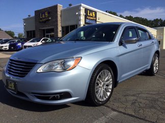 Used 2012 Chrysler 200 Limited image 1
