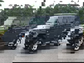 Used 2016 Jeep Wrangler Unlimited Sahara w/ Connectivity Group image 1