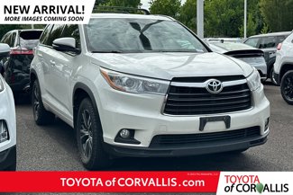Used 2016 Toyota Highlander XLE image 1