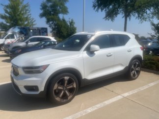 Used 2019 Volvo XC40 T5 Inscription image 1
