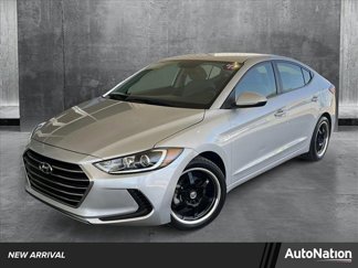 Used 2017 Hyundai Elantra SE image 1