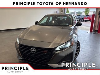 Used 2024 Nissan Altima 2.5 SR image 1
