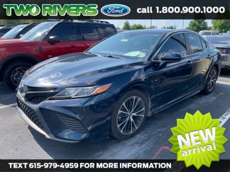 Used 2020 Toyota Camry SE image 1