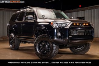 Used 2022 Toyota 4Runner SR5 Premium image 1