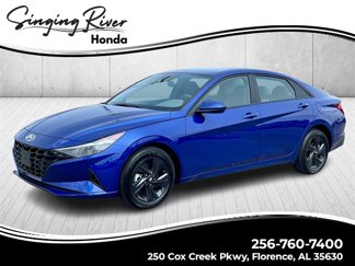 Used 2023 Hyundai Elantra SEL image 1