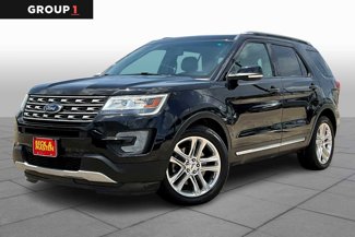 Used 2017 Ford Explorer XLT w/ Equipment Group 202A image 1