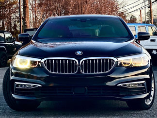 Used 2018 BMW 530i w/ Premium Package image 1