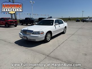Used 2011 Lincoln Town Car Signature Limited image 1