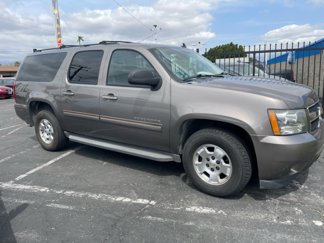 Used 2012 Chevrolet Suburban LT image 1