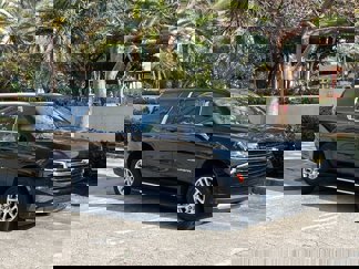 Used 2021 Chevrolet Suburban LT image 1