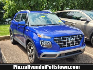 Used 2022 Hyundai Venue Limited image 1