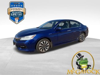 Used 2017 Honda Accord Touring image 1