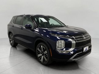 New 2025 Mitsubishi Outlander SE image 1
