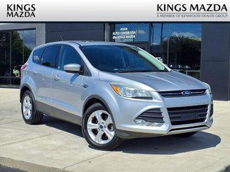Used 2015 Ford Escape SE image 1