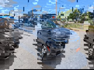 Used 2023 Chevrolet Equinox LT image 1