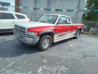Used 1996 Dodge Ram 2500 Truck 2WD Club Cab image 1