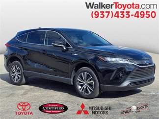 Used 2021 Toyota Venza LE image 1