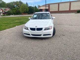 Used 2008 BMW 328i Sedan image 1