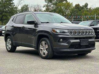 Used 2022 Jeep Compass Latitude image 1