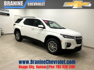 Used 2023 Chevrolet Traverse LT image 1