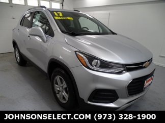 Used 2017 Chevrolet Trax LT w/ Sun & Sound Package image 1