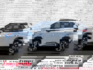 Used 2022 Nissan Rogue SV image 1