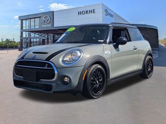 Used 2018 MINI Cooper S image 1