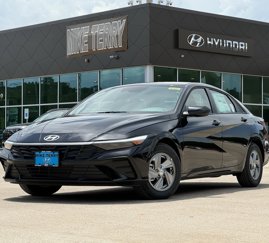 New 2025 Hyundai Elantra SE image 1