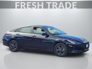 Used 2023 Hyundai Elantra SEL w/ Cargo Package image 1