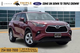 Used 2021 Toyota Highlander LE image 1