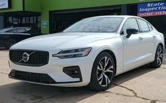 Used 2024 Volvo S60 B5 Plus image 1