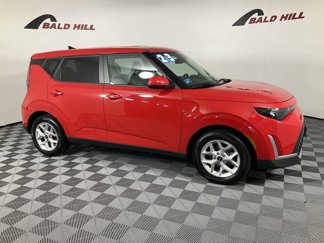 Certified 2023 Kia Soul LX w/ LX Technology Package image 1