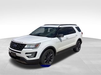 Used 2017 Ford Explorer XLT w/ Equipment Group 202A image 1