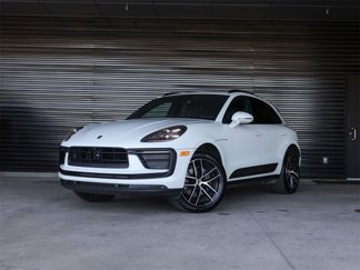 Certified 2024 Porsche Macan image 1