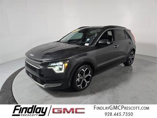Used 2024 Kia Niro SX Touring image 1