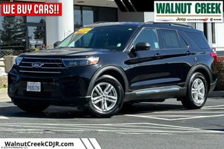 Used 2022 Ford Explorer XLT image 1
