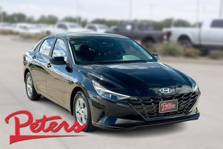 Used 2023 Hyundai Elantra SE image 1