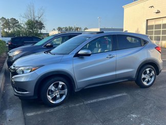 Used 2017 Honda HR-V EX image 1