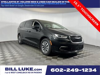 Certified 2023 Chrysler Pacifica Touring-L image 1