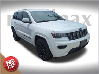 Used 2017 Jeep Grand Cherokee Altitude image 1