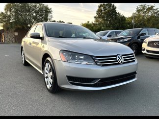 Used 2014 Volkswagen Passat 1.8T S image 1
