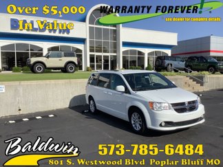 Used 2019 Dodge Grand Caravan SXT image 1
