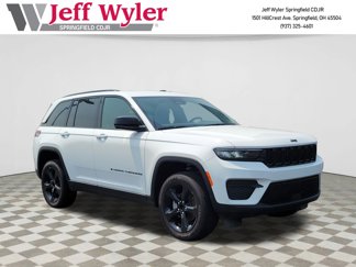 New 2025 Jeep Grand Cherokee Altitude image 1