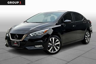Used 2020 Nissan Versa SR image 1