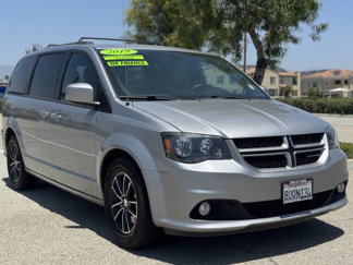 Used 2019 Dodge Grand Caravan GT image 1