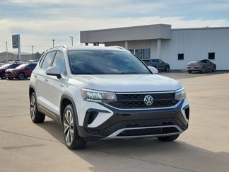 Used 2023 Volkswagen Taos SE image 1