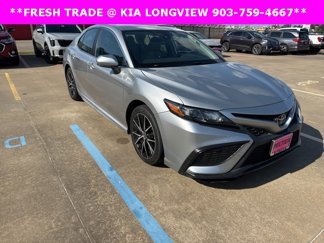 Used 2021 Toyota Camry SE image 1