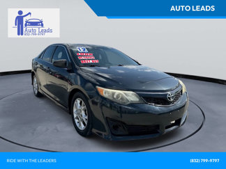 Used 2012 Toyota Camry SE image 1
