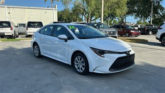 Used 2020 Toyota Corolla LE image 1