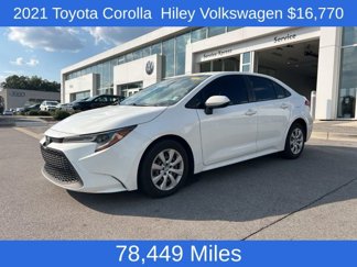 Used 2021 Toyota Corolla LE image 1